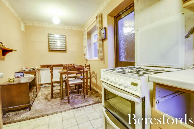 Images for Mayfield Gardens, Brentwood, Essex, CM14