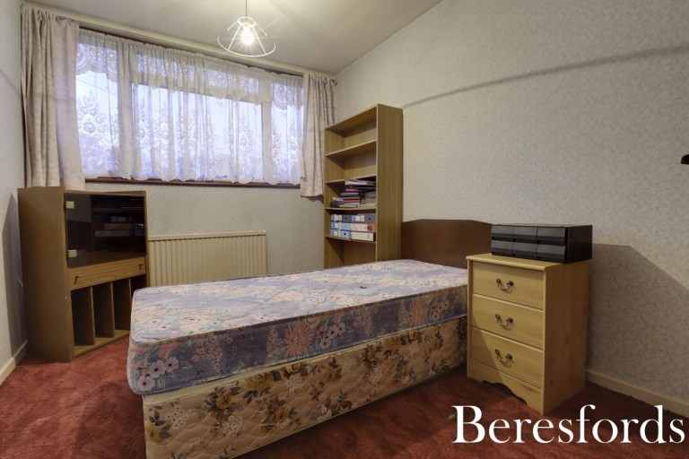 Images for Mayfield Gardens, Brentwood, Essex, CM14