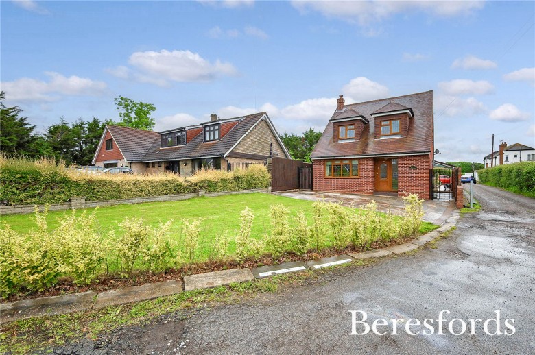 Click the photo for more details of Thorndon Avenue, West Horndon, Brentwood, Essex, CM13