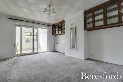 Click the photo for more details of Alderton Close, Pilgrims Hatch, Brentwood, Essex, CM15