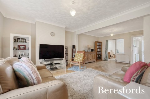 Click the photo for more details of Warley Hill, Great Warley, Brentwood, Essex, CM13