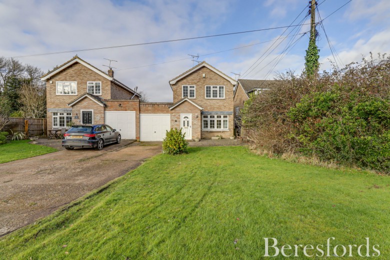 Click the photo for more details of School Lane, Ingrave, Brentwood, Essex, CM13