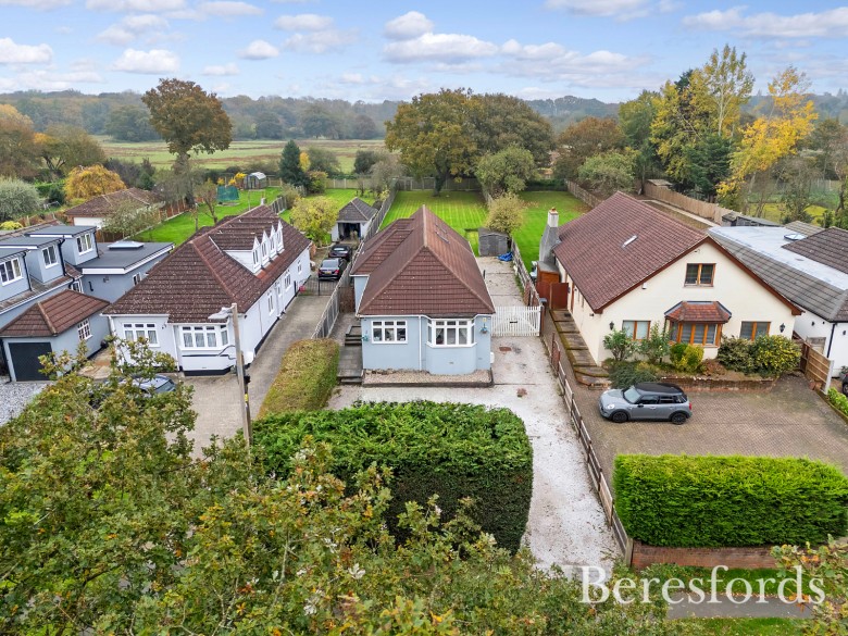 Click the photo for more details of Chelmsford Road, Shenfield, Brentwood, Essex, CM15