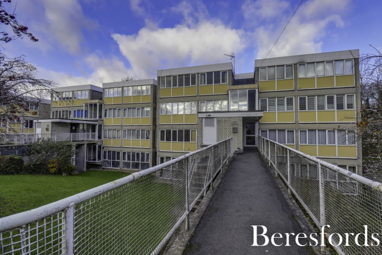 Click the photo for more details of Cameron Close, Warley, Brentwood, Essex, CM14