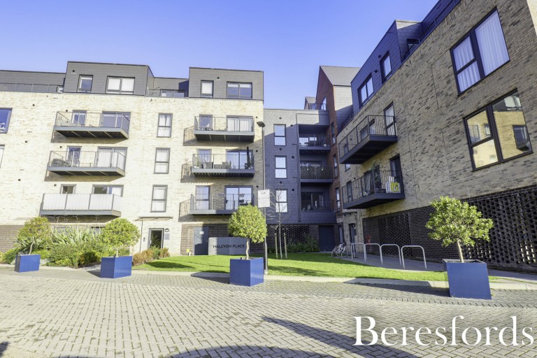 Images for Halcyon Place, Brentwood, Essex, CM14