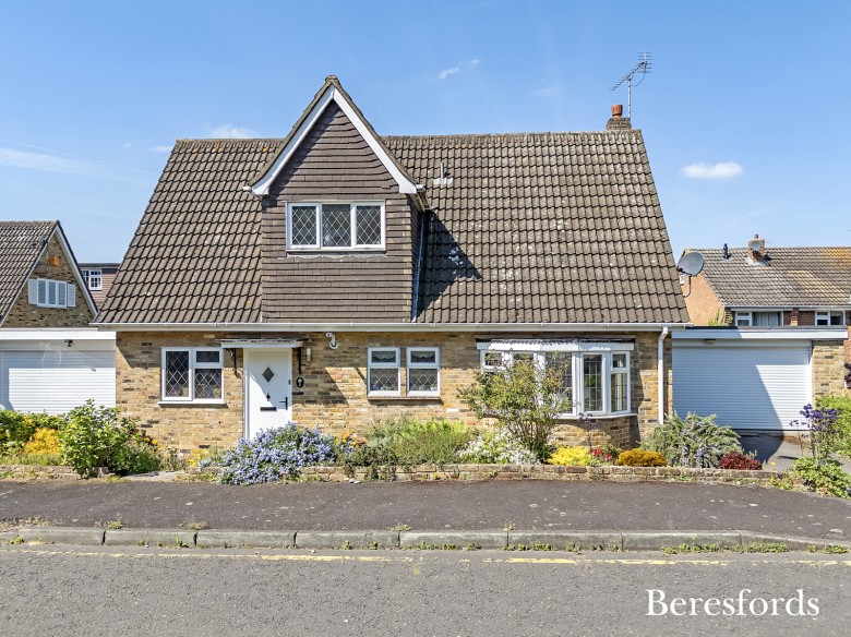 Click the photo for more details of Wren Place, Brentwood, Essex, CM14