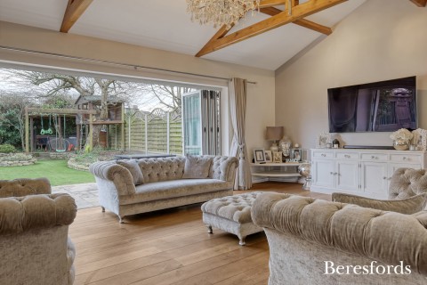 Click the photo for more details of Elizabeth Road, Pilgrims Hatch, Brentwood, Essex, CM15