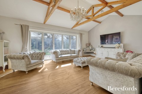 Click the photo for more details of Elizabeth Road, Pilgrims Hatch, Brentwood, Essex, CM15