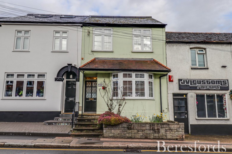 Click the photo for more details of Kings Road, Brentwood, Essex, CM14