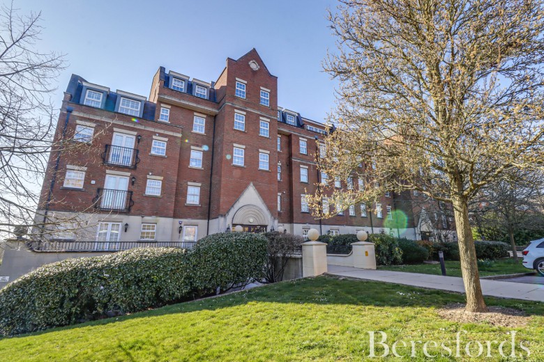 Click the photo for more details of Kipling Close, Warley, Brentwood, Essex, CM14