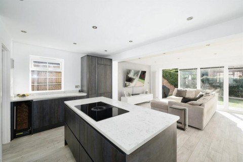 Click the photo for more details of Cricketers Row, Herongate, Brentwood, Essex, CM13