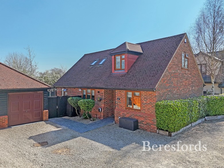 Click the photo for more details of The Rising, Billericay, Essex, CM11