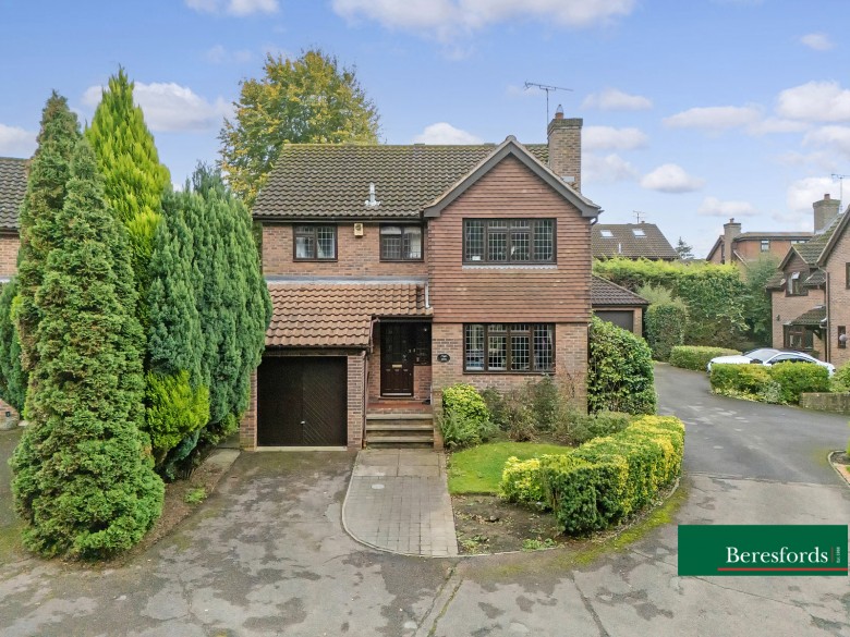 Click the photo for more details of Rosebay Avenue, Billericay, Essex, CM12