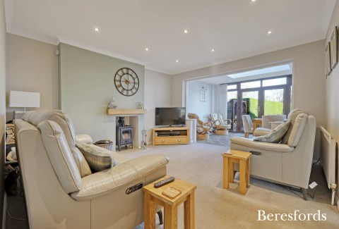 Click the photo for more details of High View Rise, Crays Hill, Billericay, Essex, CM11