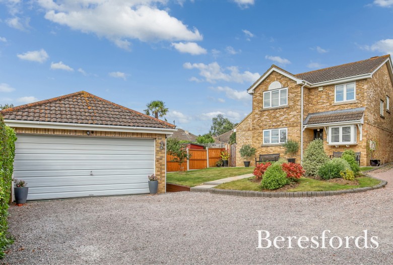 Click the photo for more details of Ridgeway, Billericay, Essex, CM12