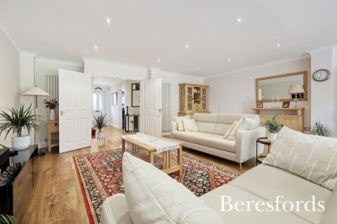 Click the photo for more details of Ridgeway, Billericay, Essex, CM12