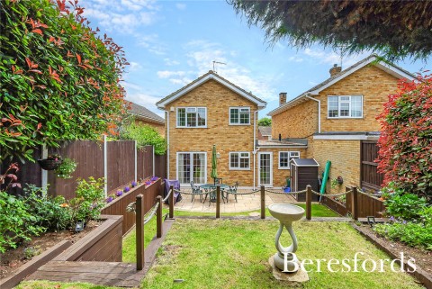 Click the photo for more details of Longrise, Billericay, Essex, CM12