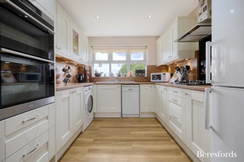 Click the photo for more details of Crouch Street, Basildon, Essex, SS15