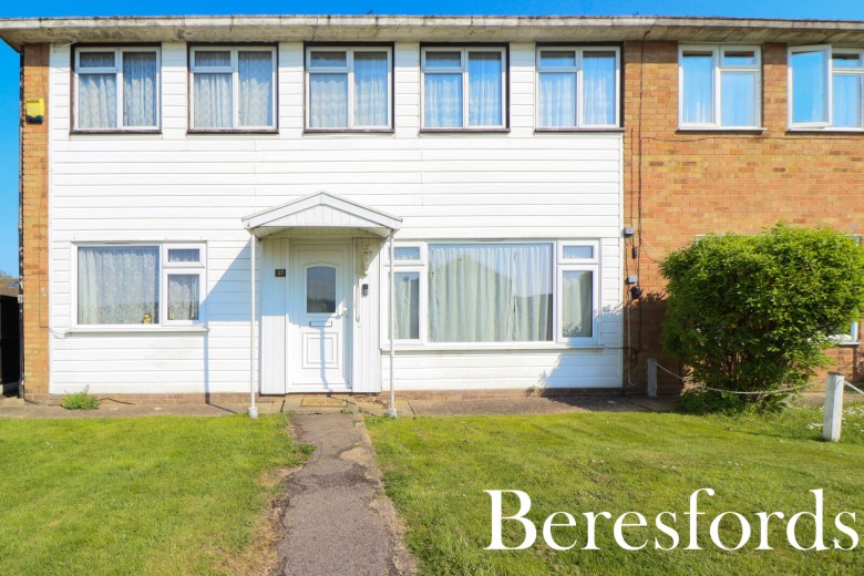 Click the photo for more details of Springfield Road, Billericay, Essex, CM12