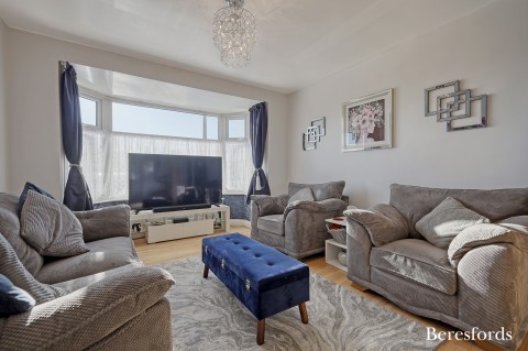 Click the photo for more details of Upper Rainham Road, Hornchurch, RM12