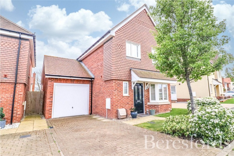 Click the photo for more details of Crab Apple Drive, Black Notley, Braintree, Essex, CM77