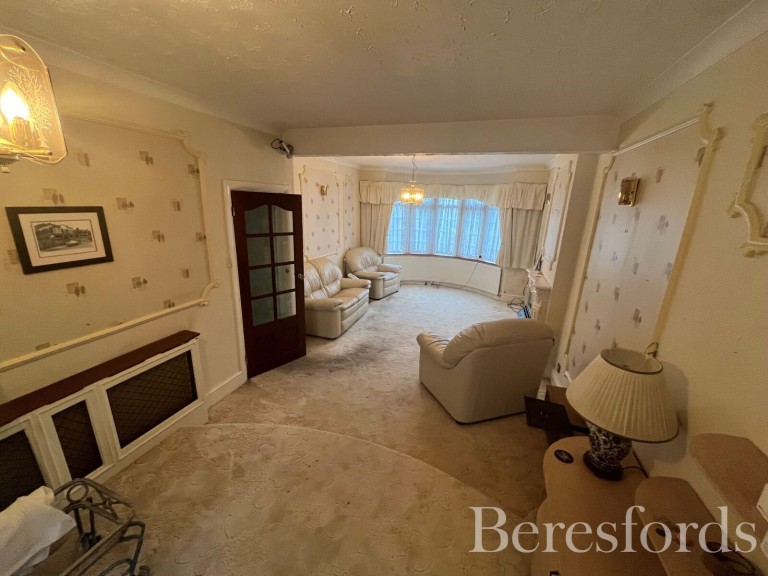 Images for Dawes Avenue, Hornchurch, RM12