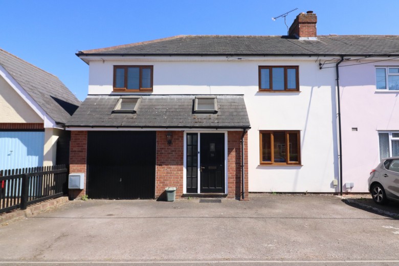 Click the photo for more details of Sunnyside, Braintree, Essex, CM7