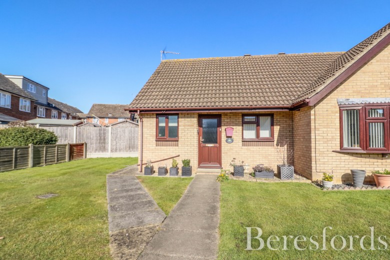 Click the photo for more details of Lea Close, Braintree, Essex, CM7