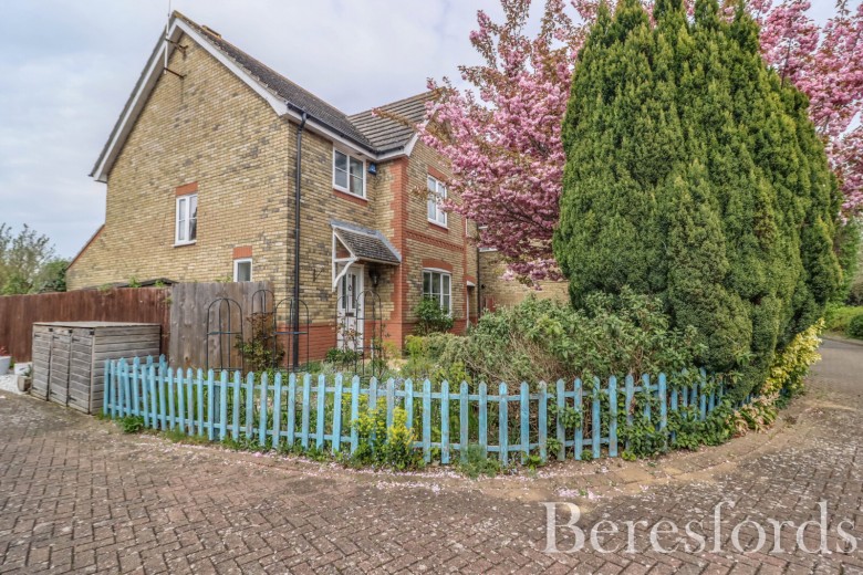Click the photo for more details of Alverton Close, Great Notley, Braintree, Essex, CM77