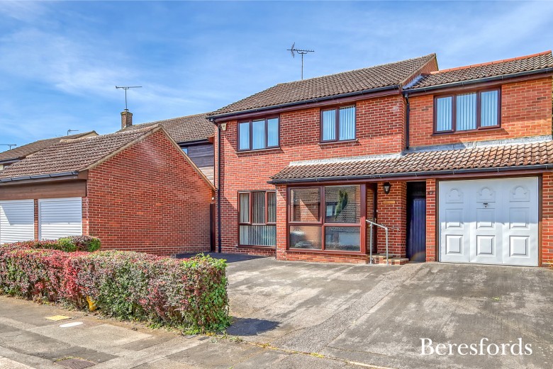 Click the photo for more details of Acorn Avenue, Braintree, Essex, CM7
