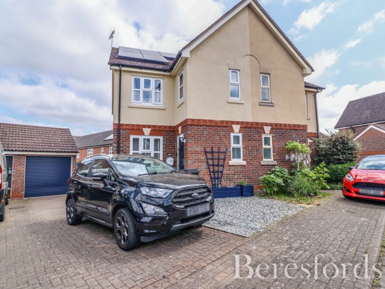 Images for Sun Lido Square Gardens, Braintree, Essex, CM77