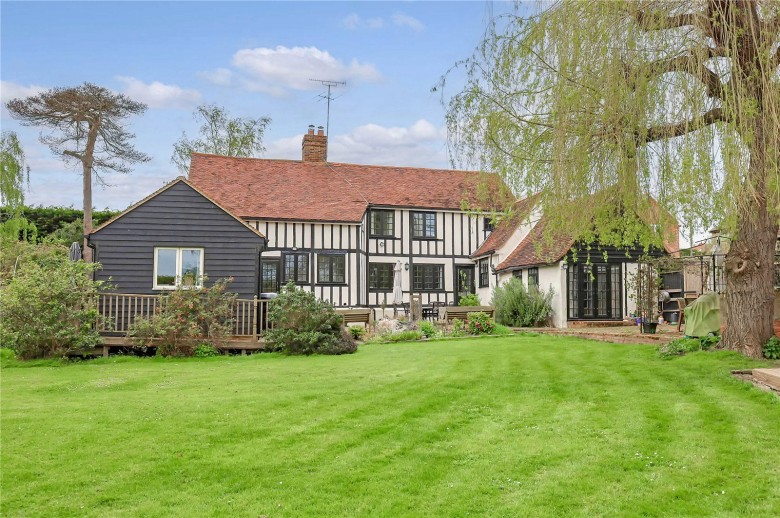 Click the photo for more details of East Hanningfield Road, Rettendon Common, Essex, CM3
