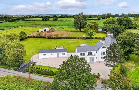 Click the photo for more details of Stock Lane, Ingatestone, CM4
