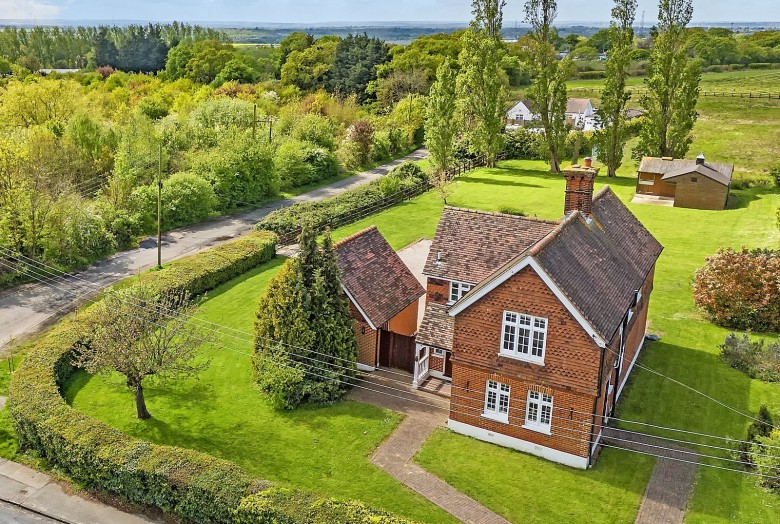 Click the photo for more details of The Pumping Station Cottage, Great Warley Street, Great Warley, Brentwood, CM13