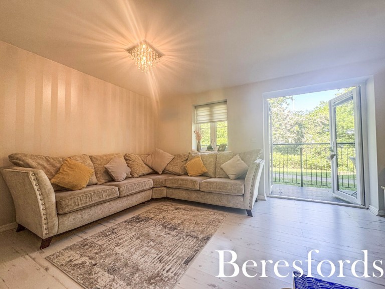 Images for Leaf Hill Drive, Romford, RM3