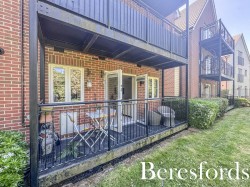 Images for Leaf Hill Drive, Romford, RM3