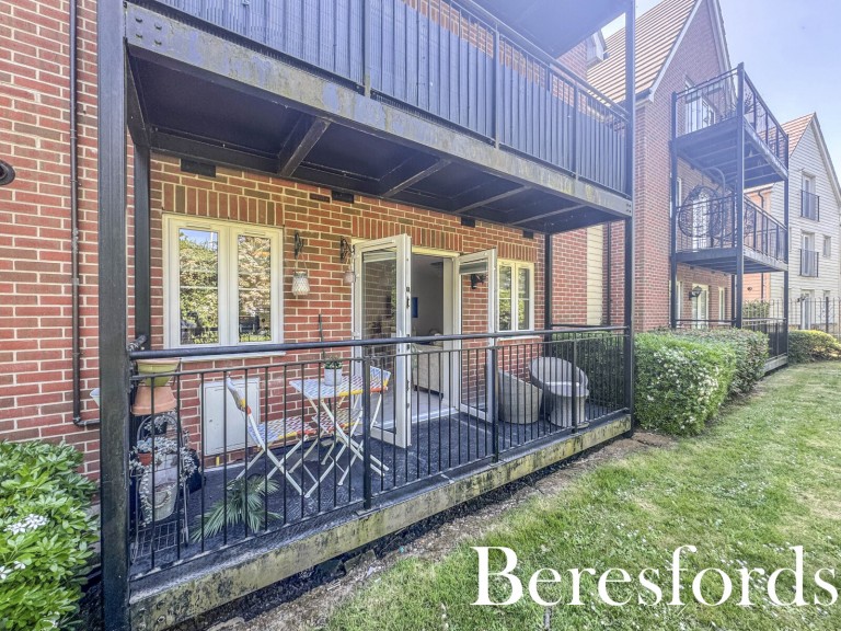 Images for Leaf Hill Drive, Romford, RM3