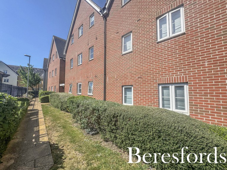 Images for Leaf Hill Drive, Romford, RM3