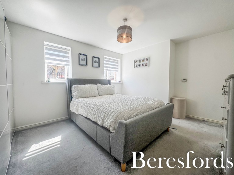 Images for Leaf Hill Drive, Romford, RM3