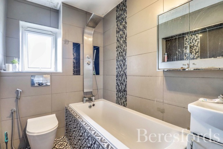 Images for Wallasea Gardens, Chelmsford, Essex, CM1