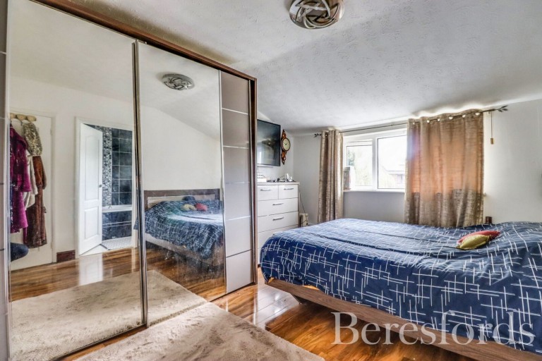 Images for Wallasea Gardens, Chelmsford, Essex, CM1