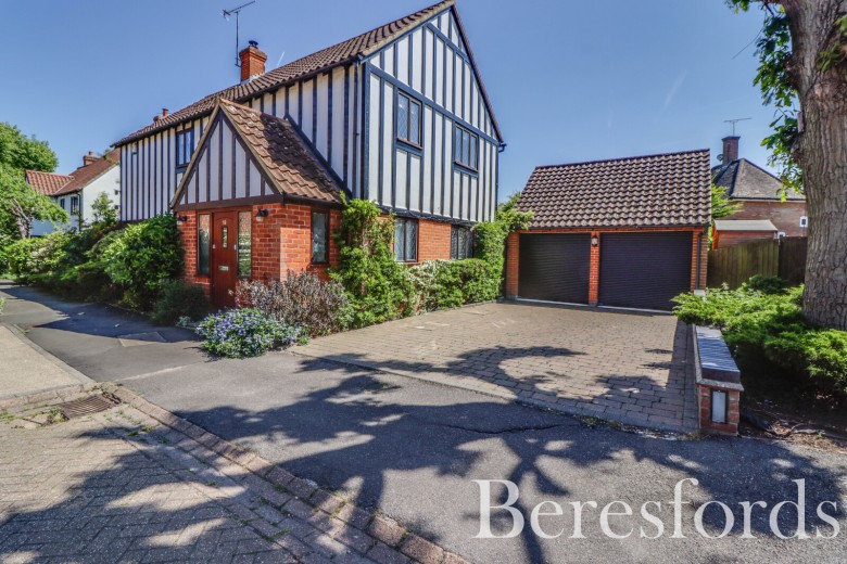 Click the photo for more details of Gate Lodge Square, Basildon, Essex, SS15