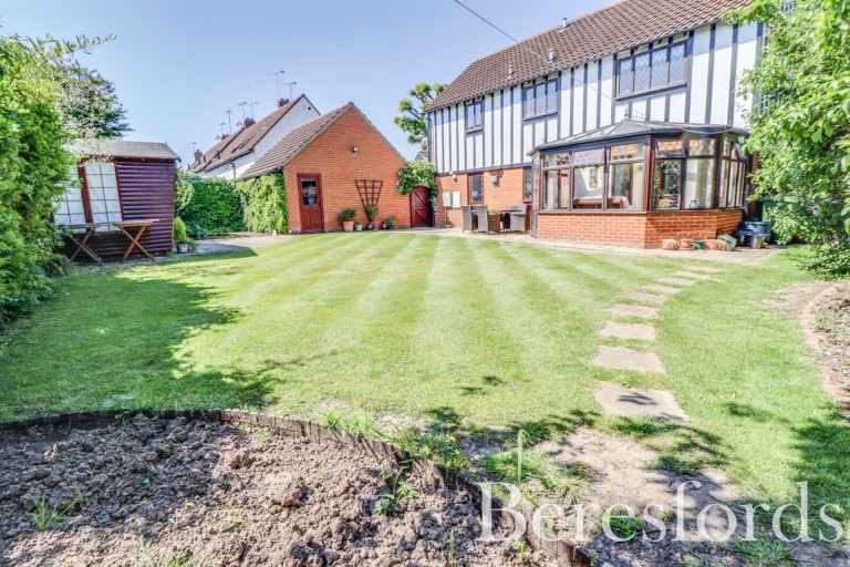 Images for Gate Lodge Square, Basildon, Essex, SS15