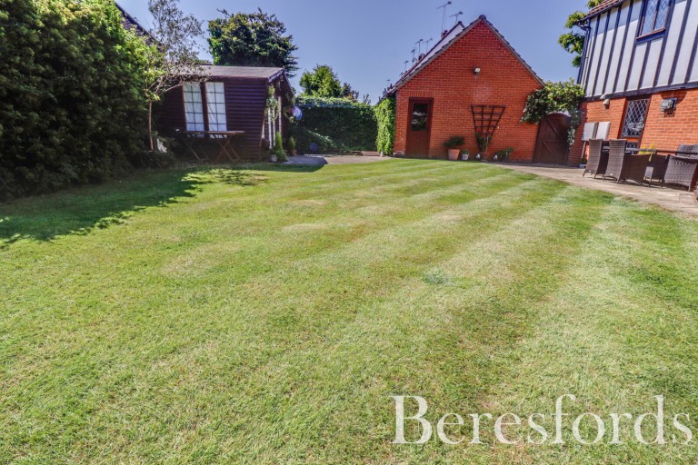 Images for Gate Lodge Square, Basildon, Essex, SS15