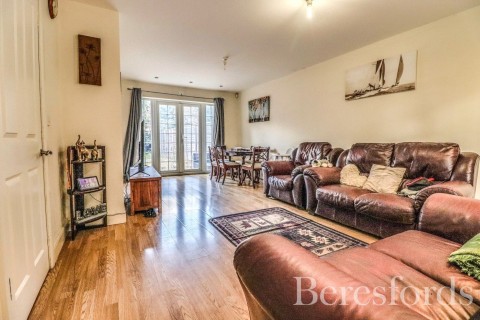 Click the photo for more details of Gosbecks View, Colchester, Essex, CO2