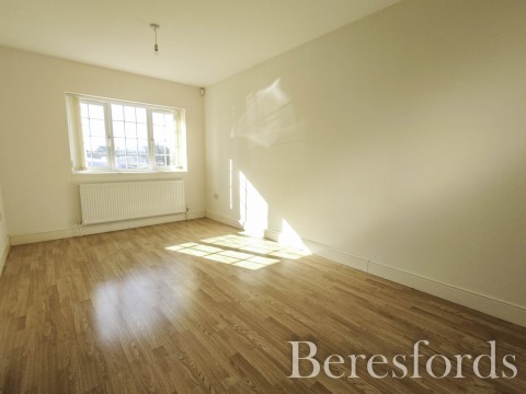 Click the photo for more details of Gosbecks View, Colchester, Essex, CO2