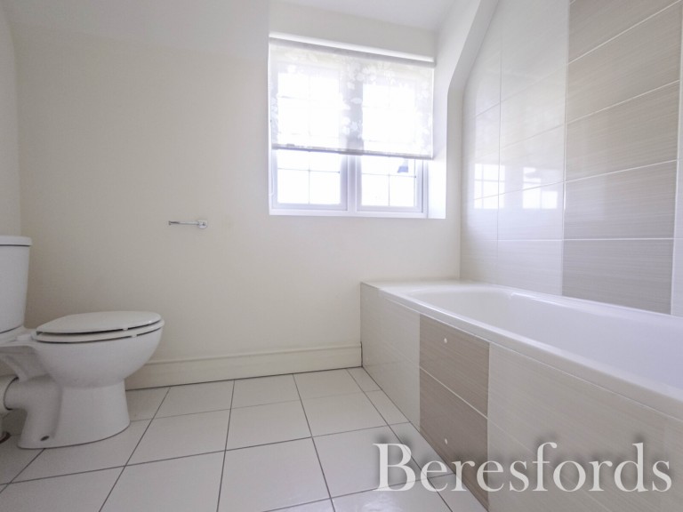 Images for Gosbecks View, Colchester, Essex, CO2