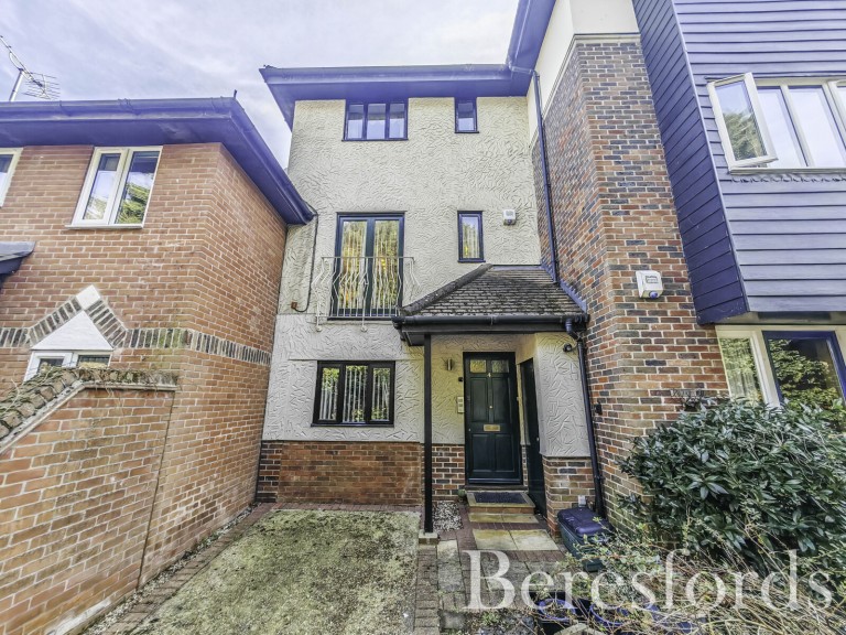 Images for Nicholsons Grove, Colchester, Essex, CO1