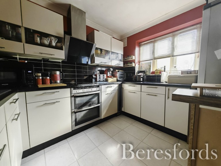 Images for Nicholsons Grove, Colchester, Essex, CO1