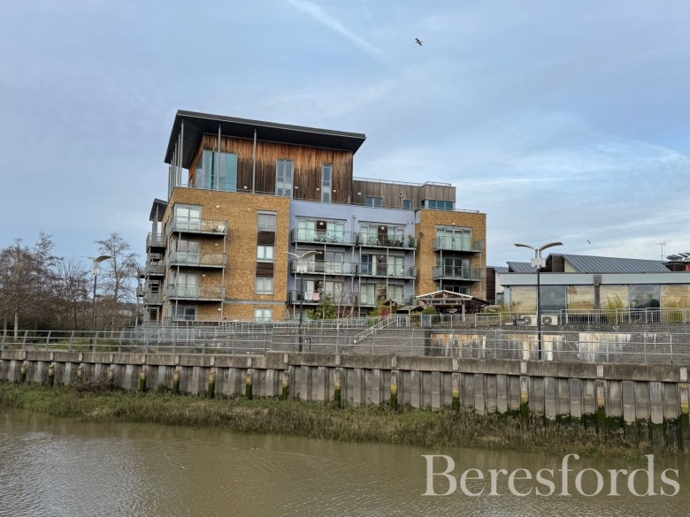 Click the photo for more details of Quayside Drive, Colchester, Essex, CO2